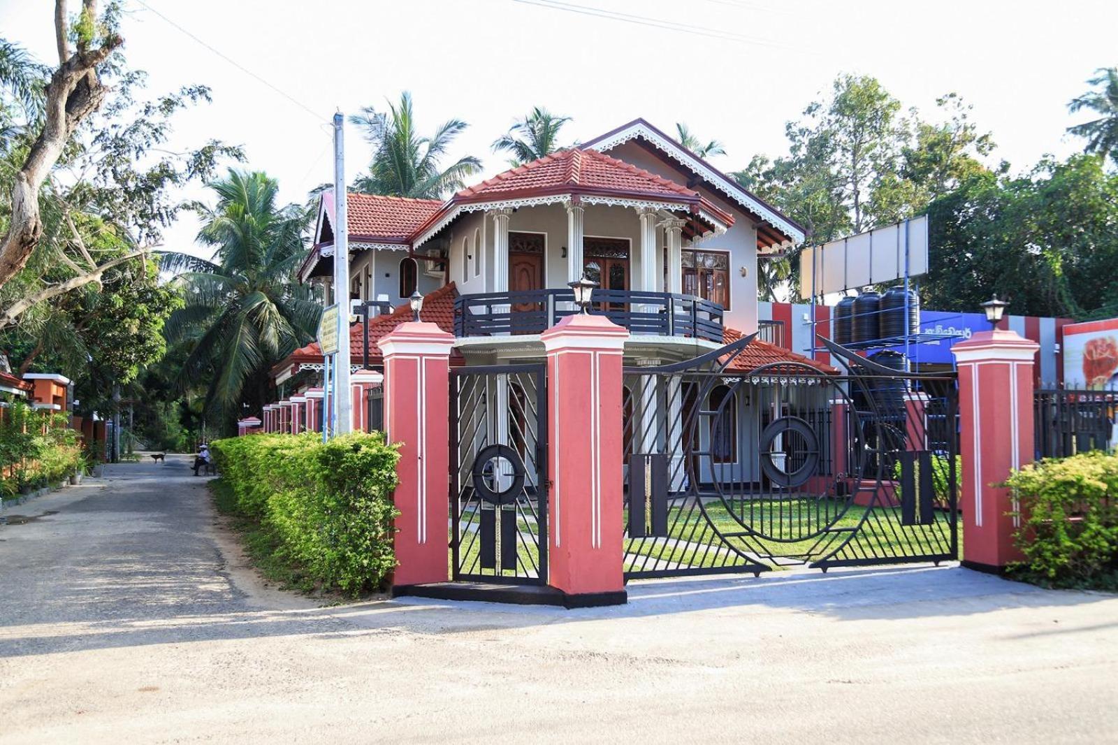 Shara Luxury Holiday Home Marawila Extérieur photo